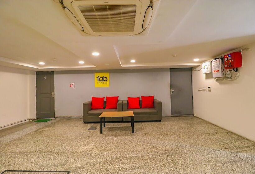 Fabhotel La Serene Punjabi Bagh