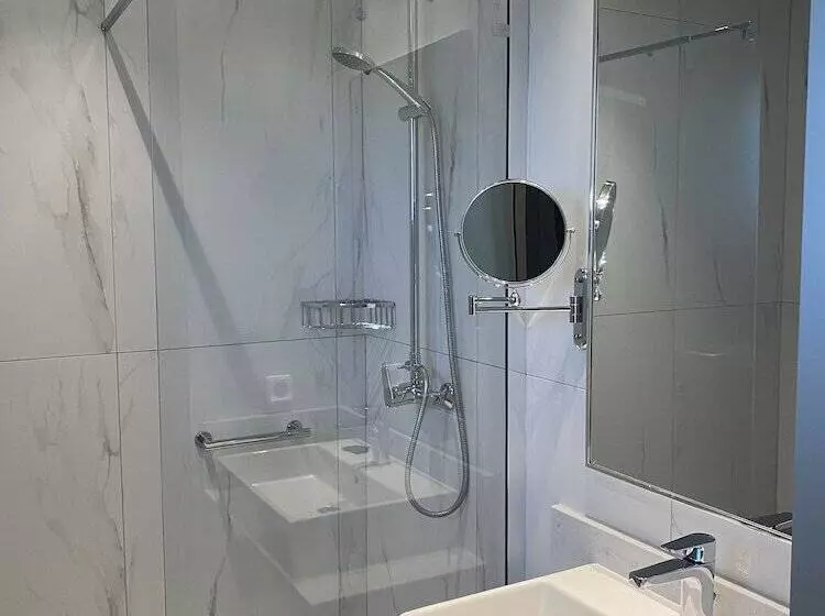 Barbie Hotel Apartments