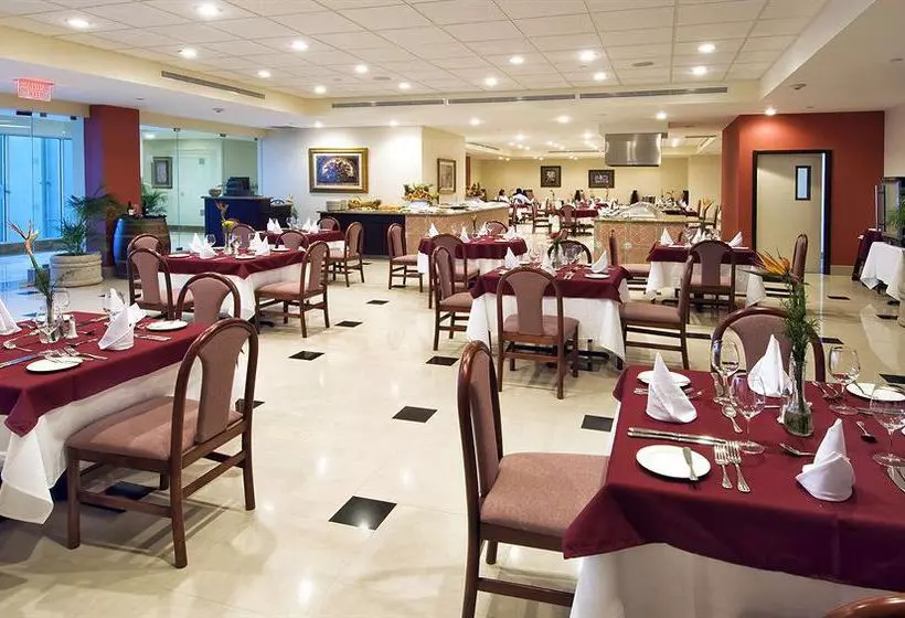 Hotel Doubletree By Hilton Managua