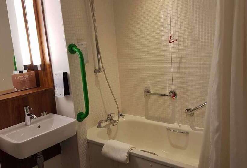 هتل Campanile Bradford