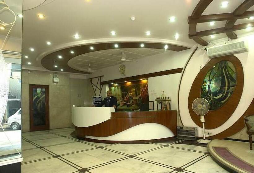 هتل Chanchal Continental