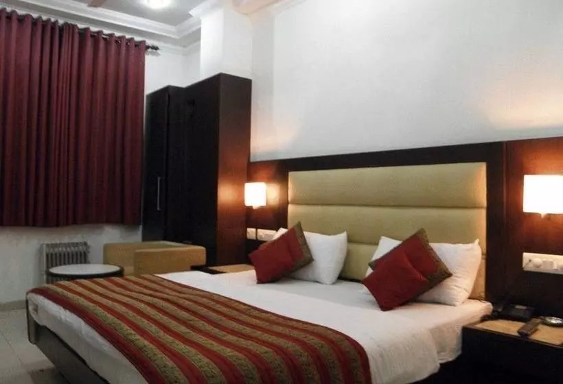 ホテル Chanchal Continental