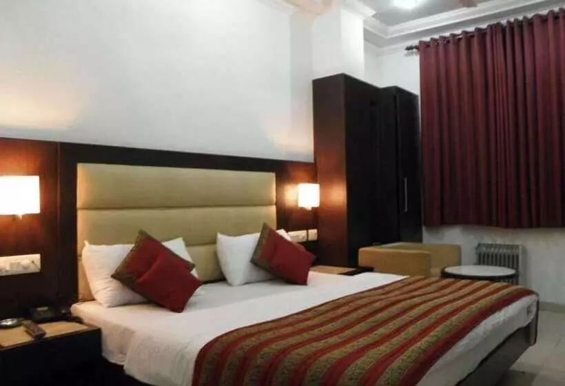 ホテル Chanchal Continental