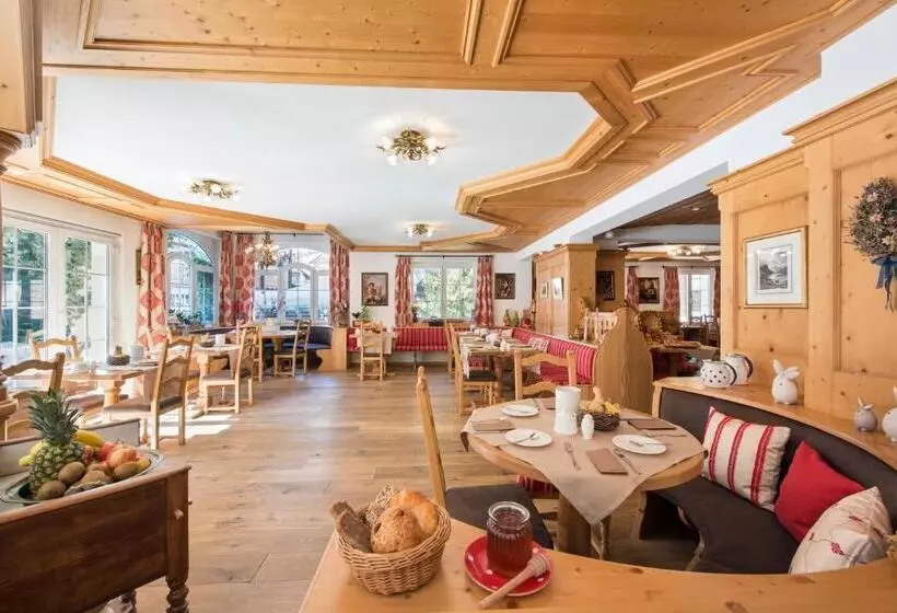 Отель Chesa Valese