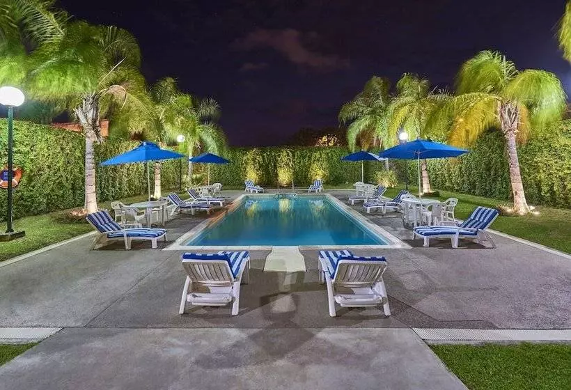 ホテル City Express By Marriott Mazatlan