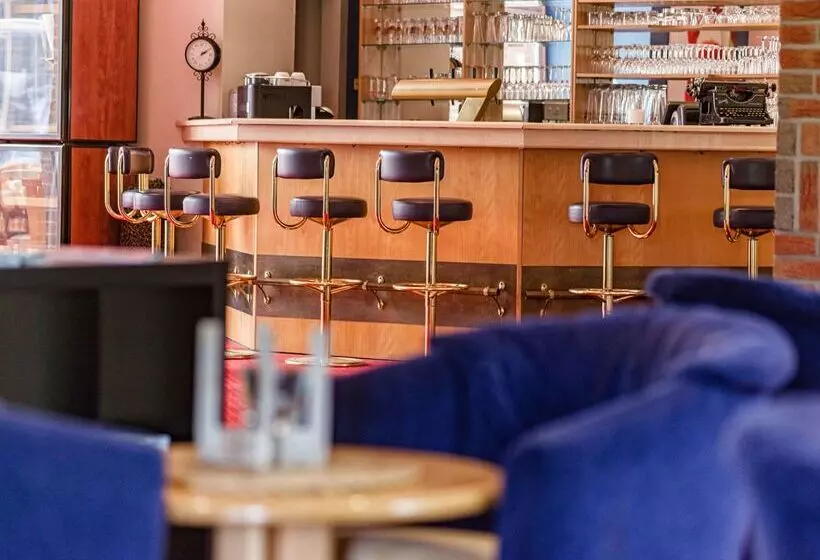 Отель Dänischer Hof Altenholz By Tulip Inn