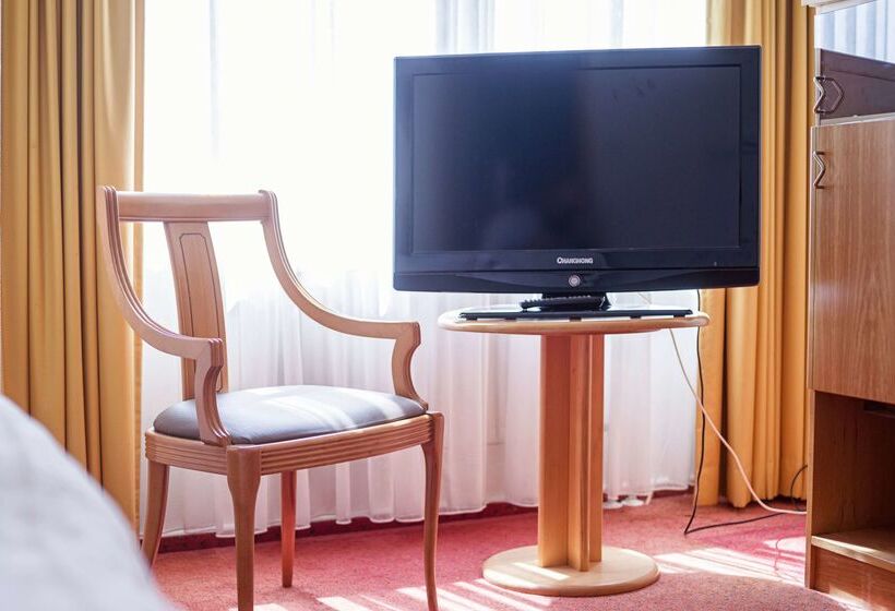 בית מלון כפרי Dänischer Hof Altenholz By Tulip Inn