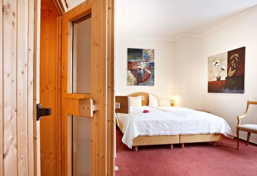 בית מלון כפרי Dänischer Hof Altenholz By Tulip Inn