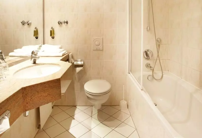 Отель Dänischer Hof Altenholz By Tulip Inn