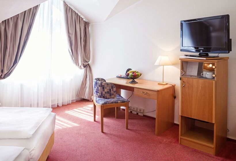 בית מלון כפרי Dänischer Hof Altenholz By Tulip Inn