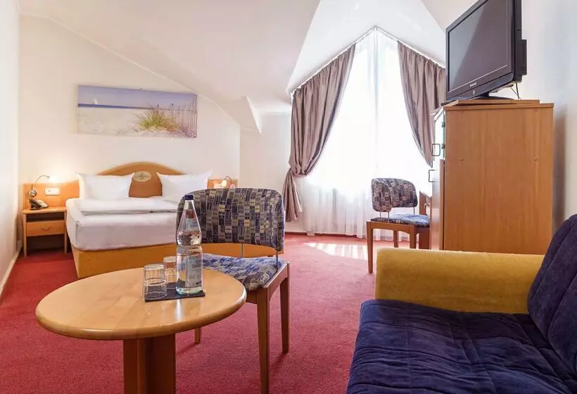 Отель Dänischer Hof Altenholz By Tulip Inn