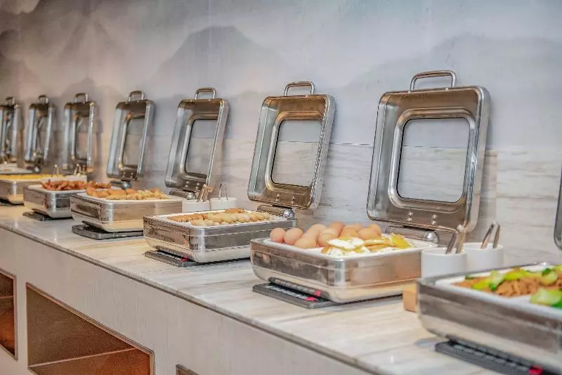 Отель Days Inn Business Place Yinfeng Beijing