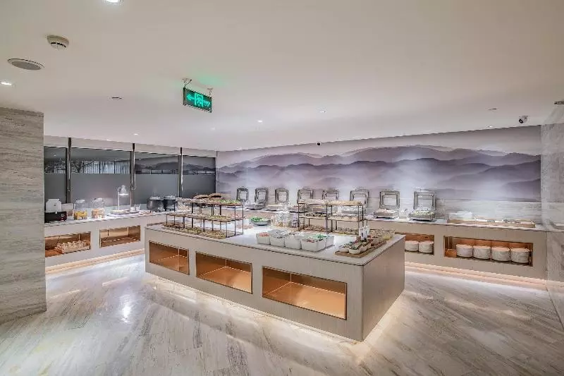 Отель Days Inn Business Place Yinfeng Beijing