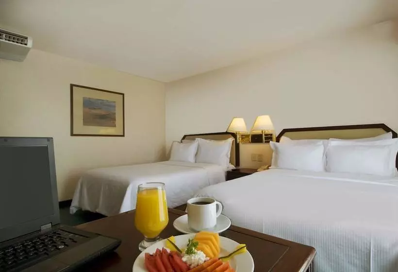 هتل Fiesta Inn Mexicali