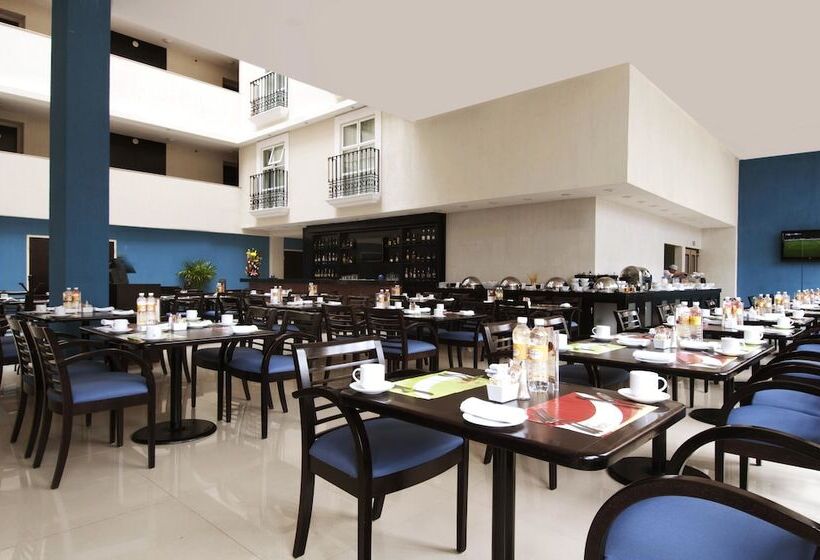 فندق Fiesta Inn Toluca Centro