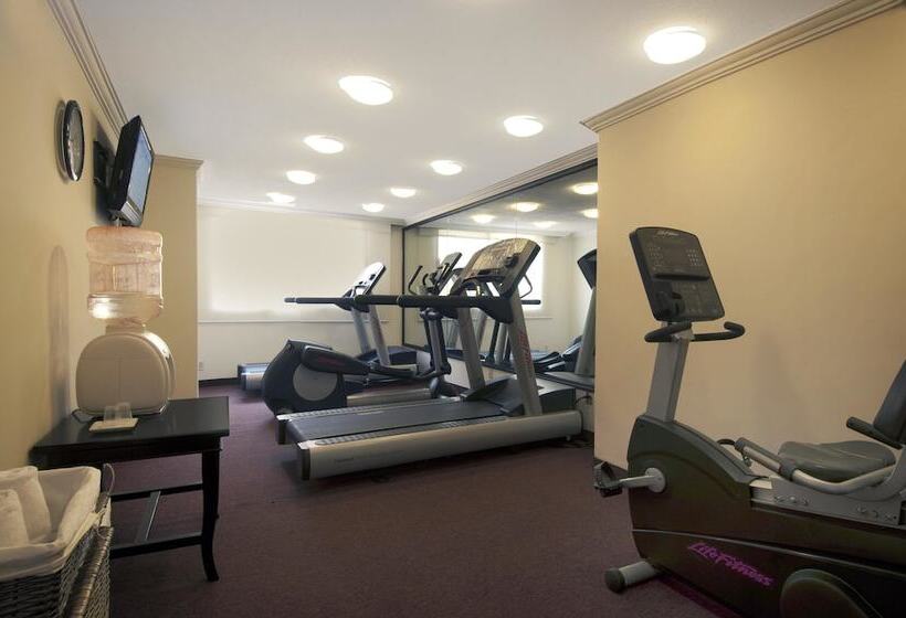 فندق Fiesta Inn Toluca Centro