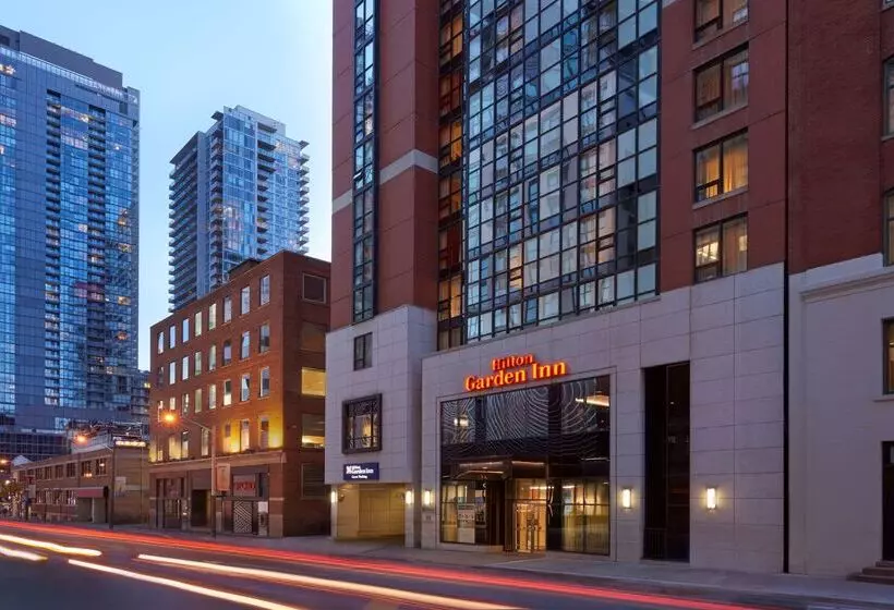 בית מלון כפרי Revery Toronto Downtown, Curio Collection By Hilton