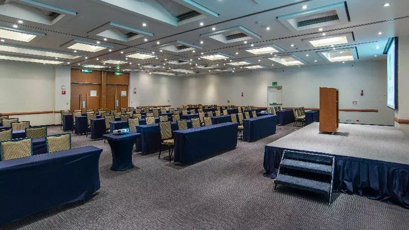 هتل Holiday Inn Mexico Coyoacan