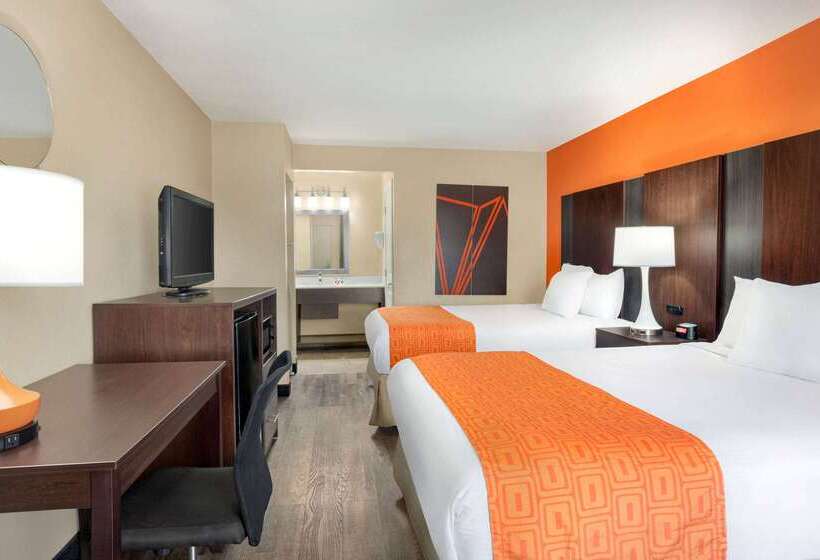 فندق Howard Johnson By Wyndham Pigeon Forge