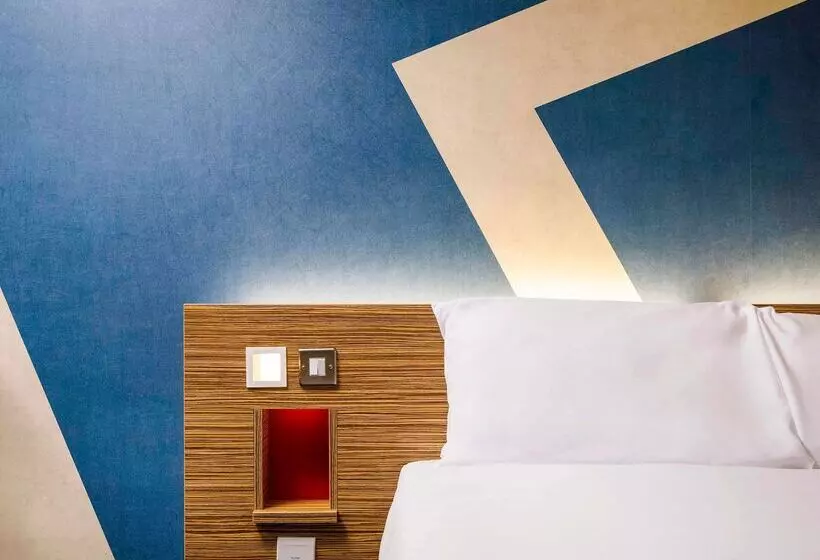 Hotel Ibis Budget London Heathrow Central