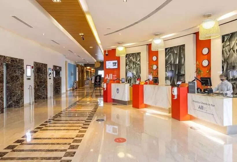 ホテル Ibis Gurgaon Golf Course Road, An Accor Brand