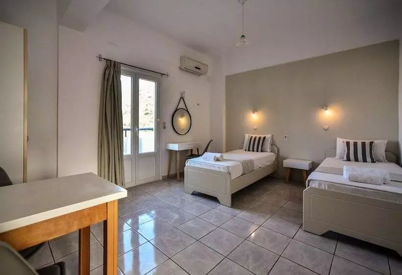 Hotel Iraklis Studios & Apartments