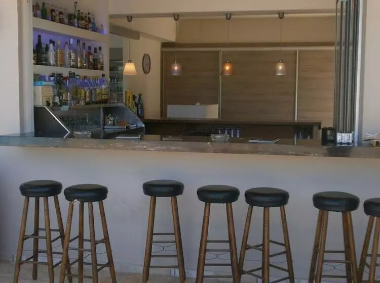 Hotel Iraklis Studios & Apartments