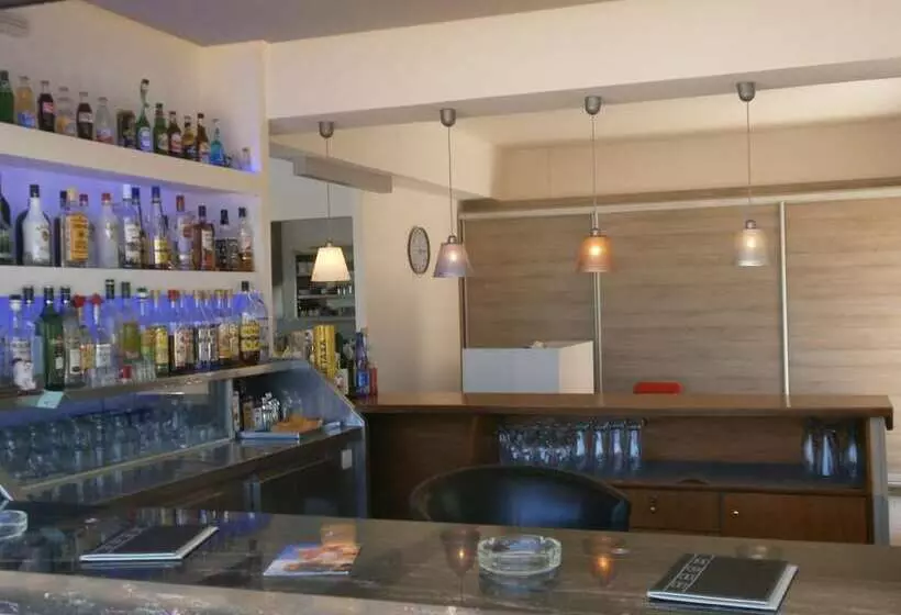 Hotel Iraklis Studios & Apartments