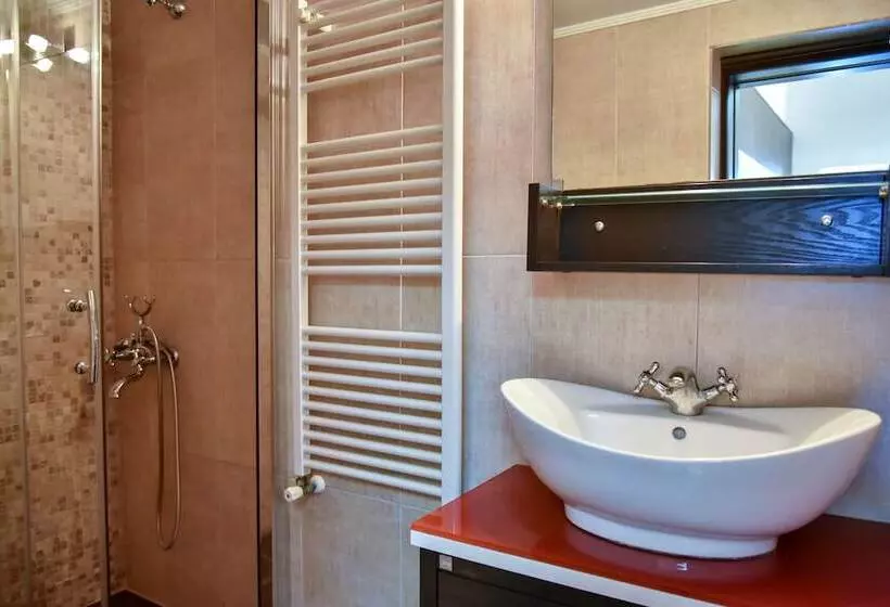 Hotel Iraklis Studios & Apartments