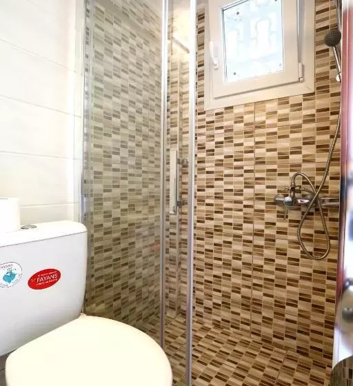 ホテル Karyatides