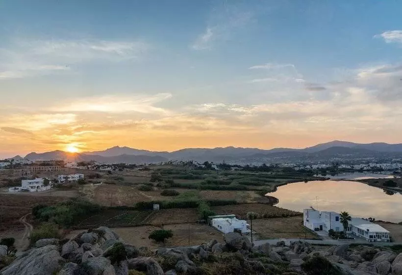 فندق Kavuras Village