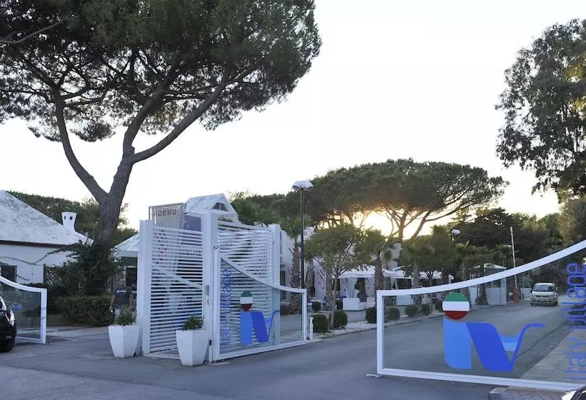 Отель La Serra Resort   Italy Village