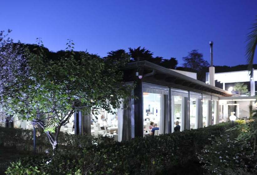 ホテル La Serra Resort   Italy Village