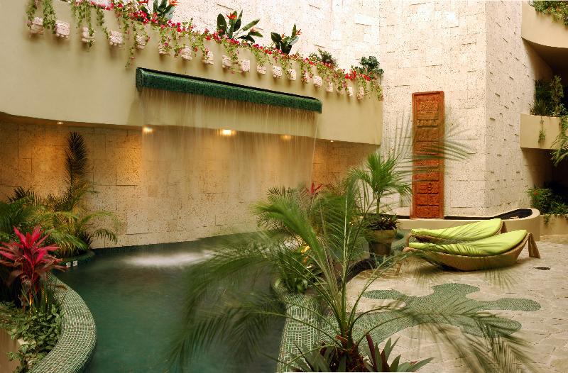 Maya Villa Condo Hotel And Beachclub