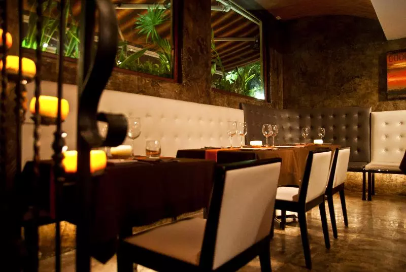 Maya Villa Condo Hotel And Beachclub