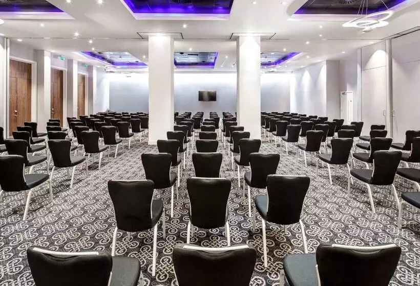 Radisson Blu Hotel, Cardiff