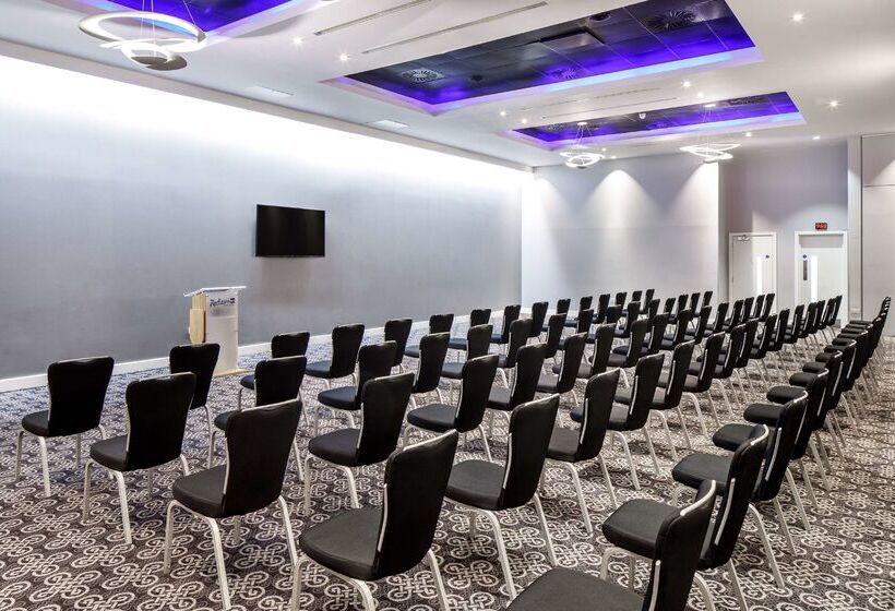 Radisson Blu Hotel, Cardiff