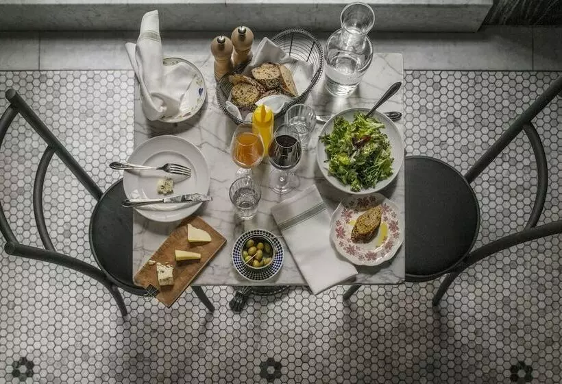 ホテル The Sparrow