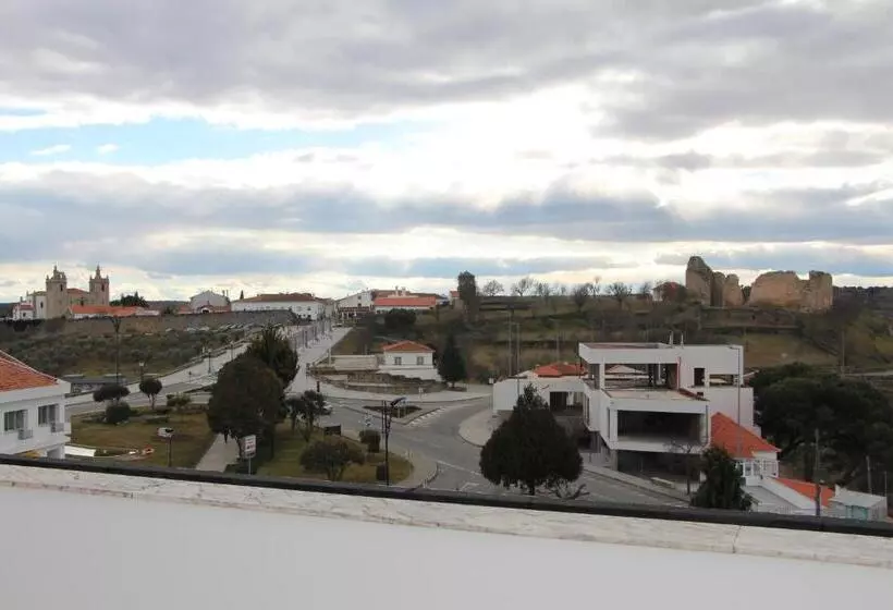 فندق Turismo Miranda