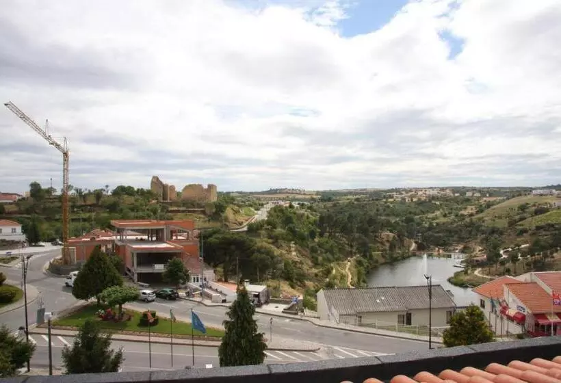 فندق Turismo Miranda