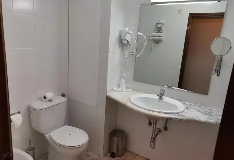 فندق Turismo Miranda