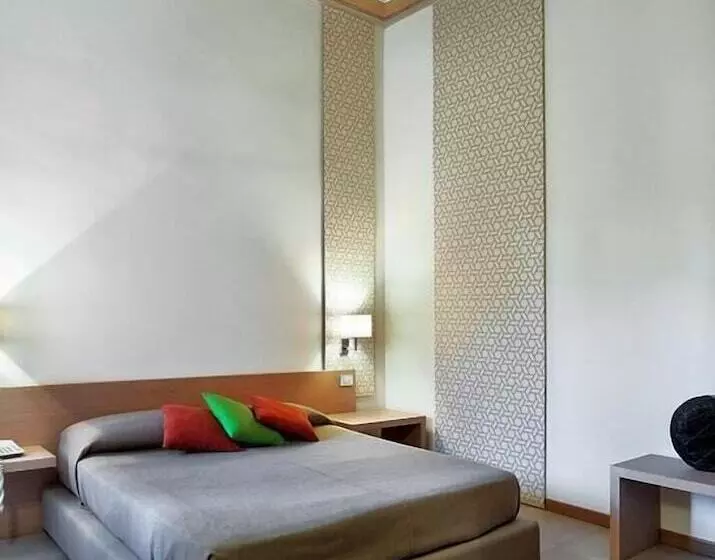 هتل Vittorio Veneto