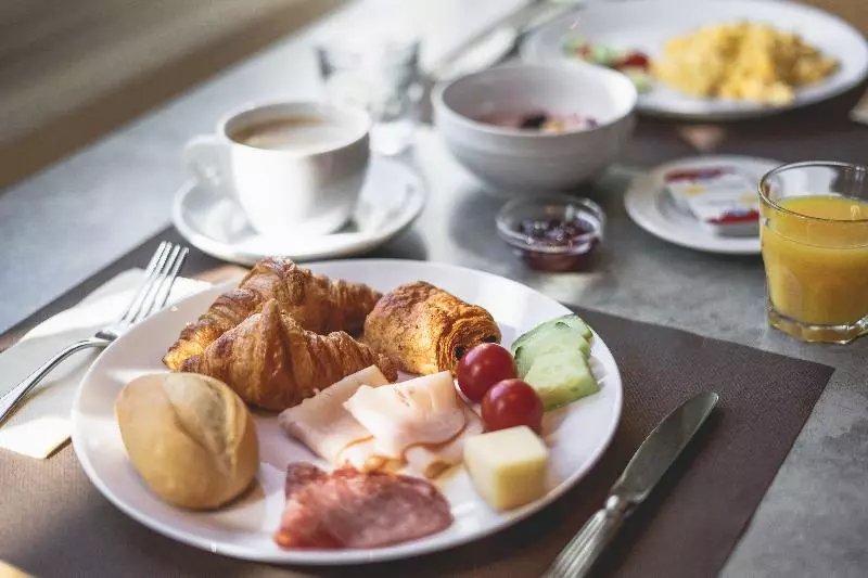 汽车旅馆 Tailormade Hotel Stans Süd