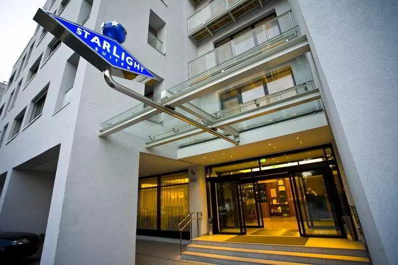 Starlight Suites Hotel