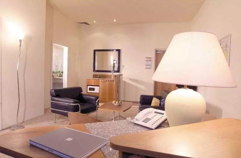 Starlight Suites Hotel