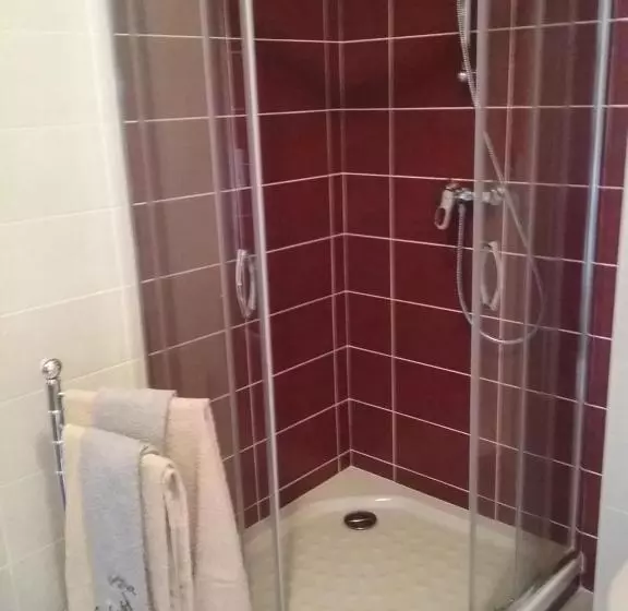 Auberge Du Col De Neronne