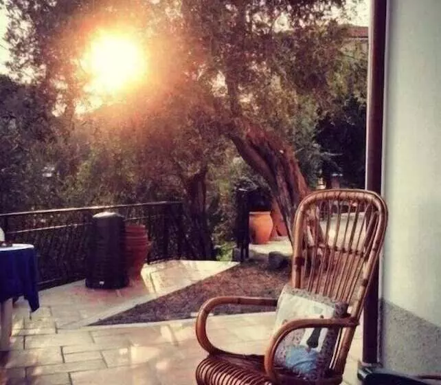 Hotelli Oliva Azzurra