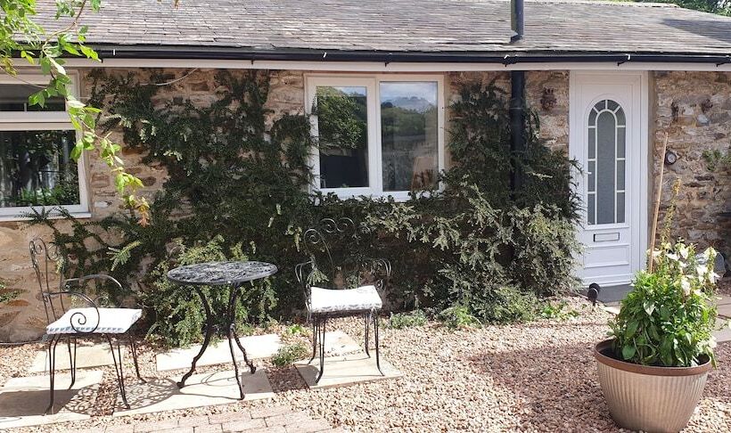 Monkton Court House B&b