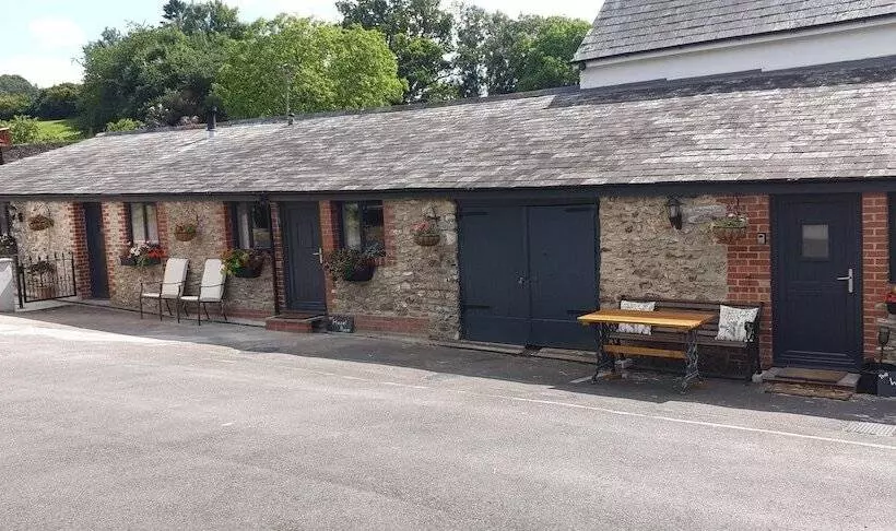 Monkton Court House B&b