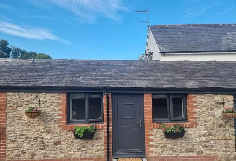 Monkton Court House B&b